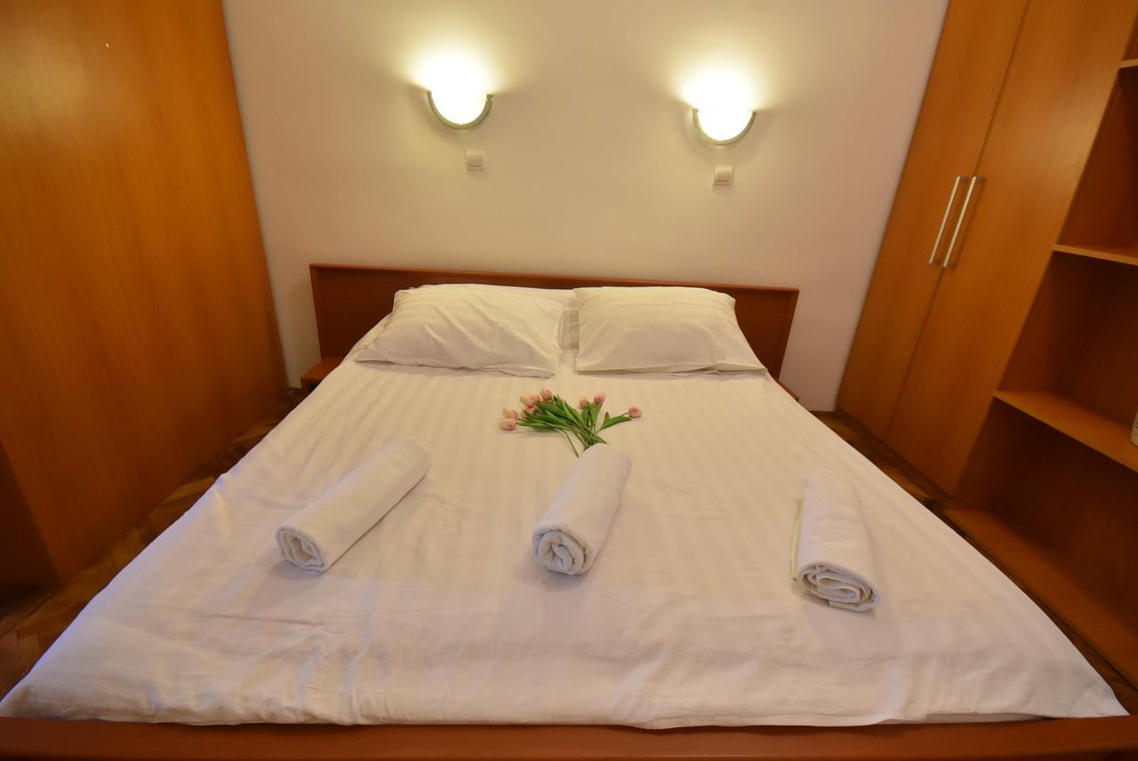 Grifone Igalo Apartment แฮร์เซ็ก-โนวี ภายนอก รูปภาพ