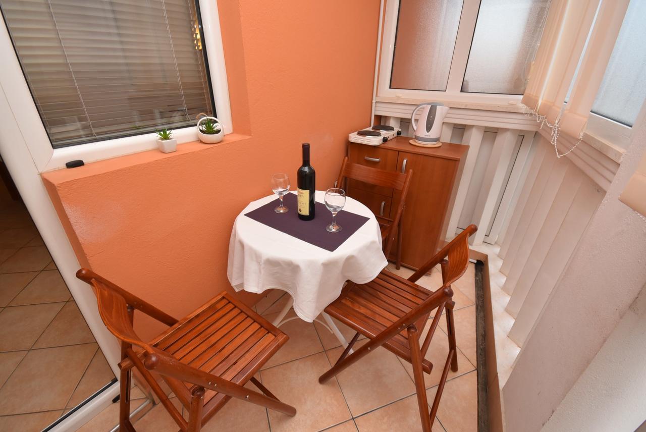 Grifone Igalo Apartment แฮร์เซ็ก-โนวี ภายนอก รูปภาพ