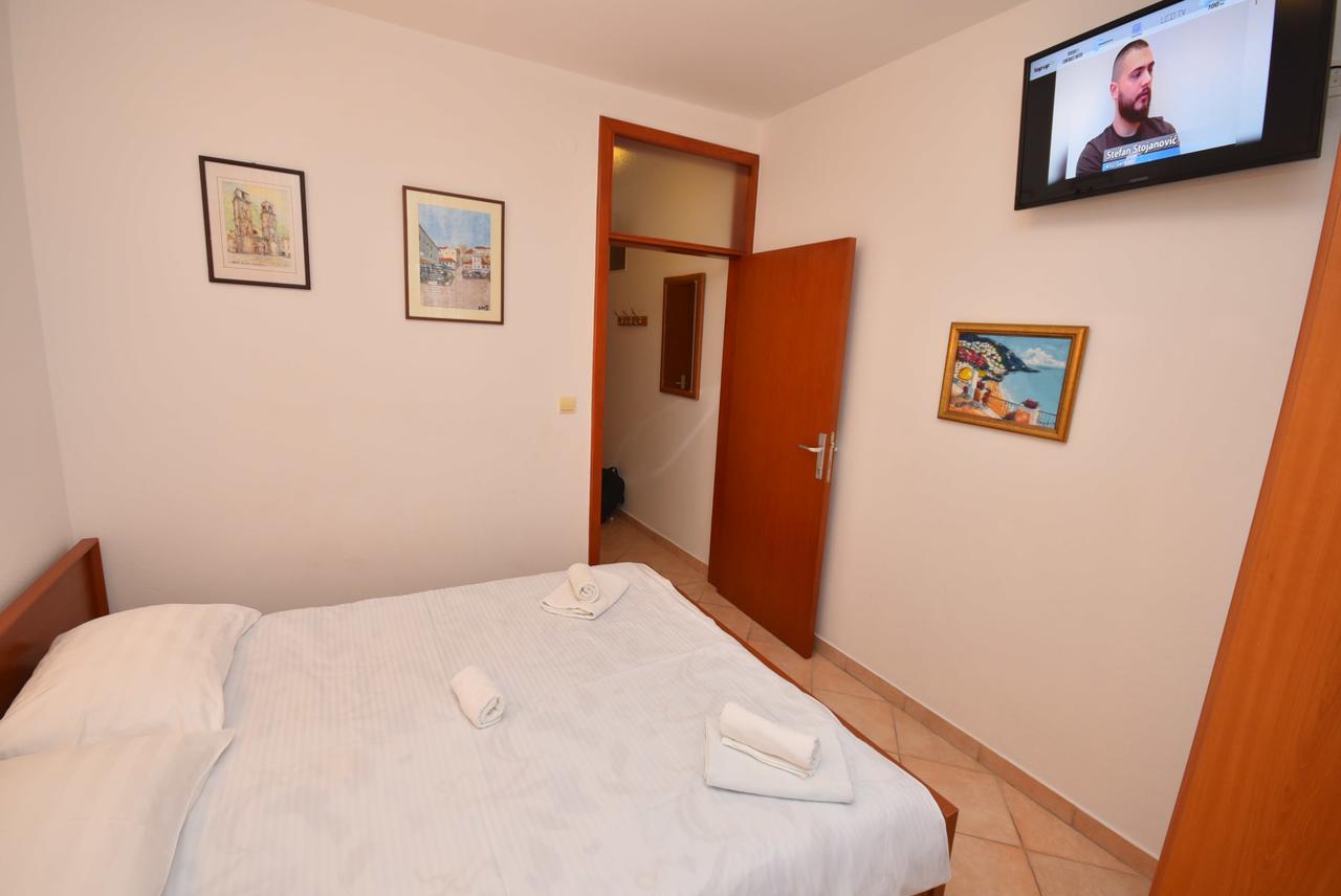 Grifone Igalo Apartment แฮร์เซ็ก-โนวี ภายนอก รูปภาพ